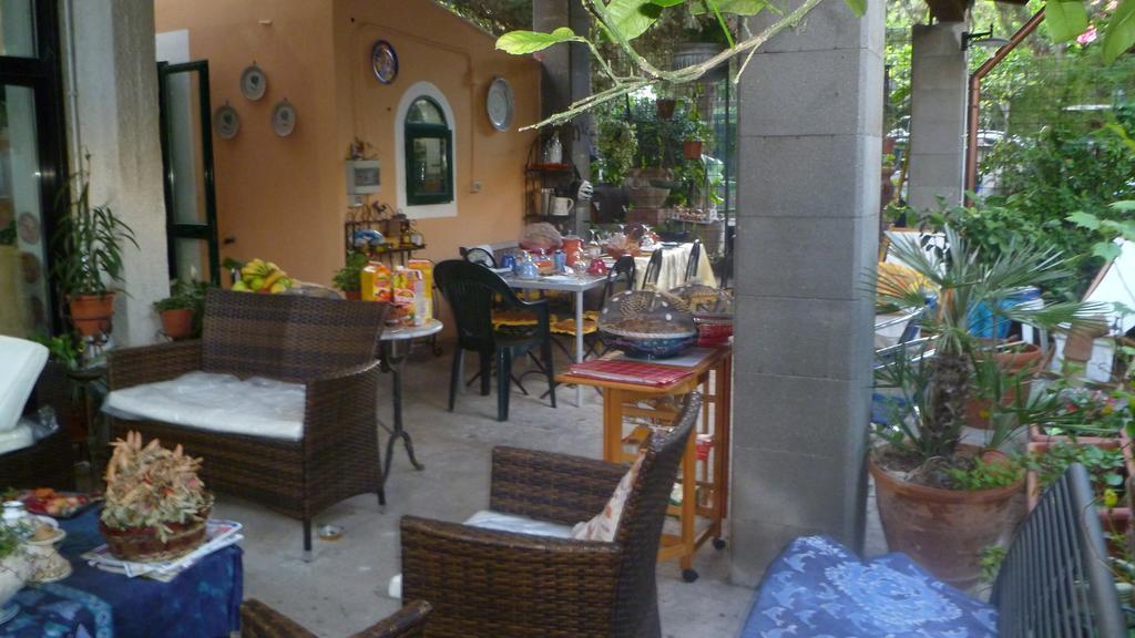 Bed and Breakfast The Garden Sferracavallo Pokoj fotografie