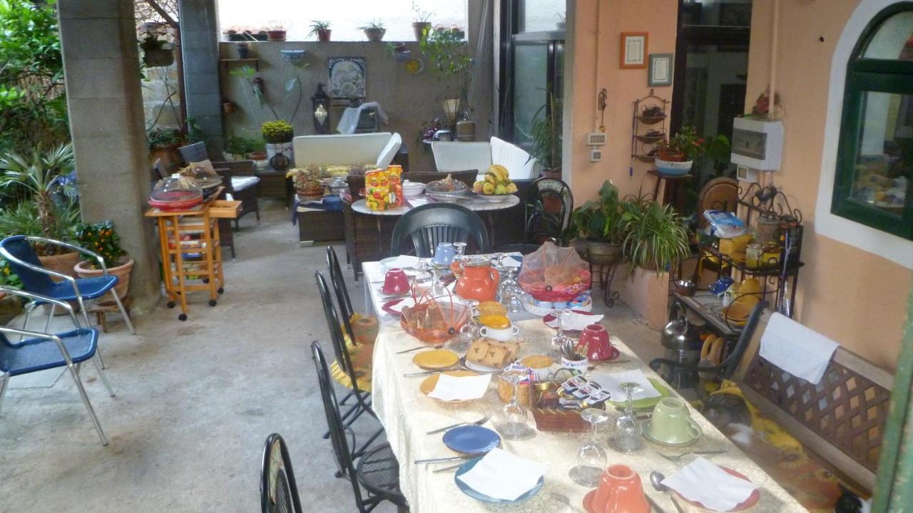 Bed and Breakfast The Garden Sferracavallo Pokoj fotografie